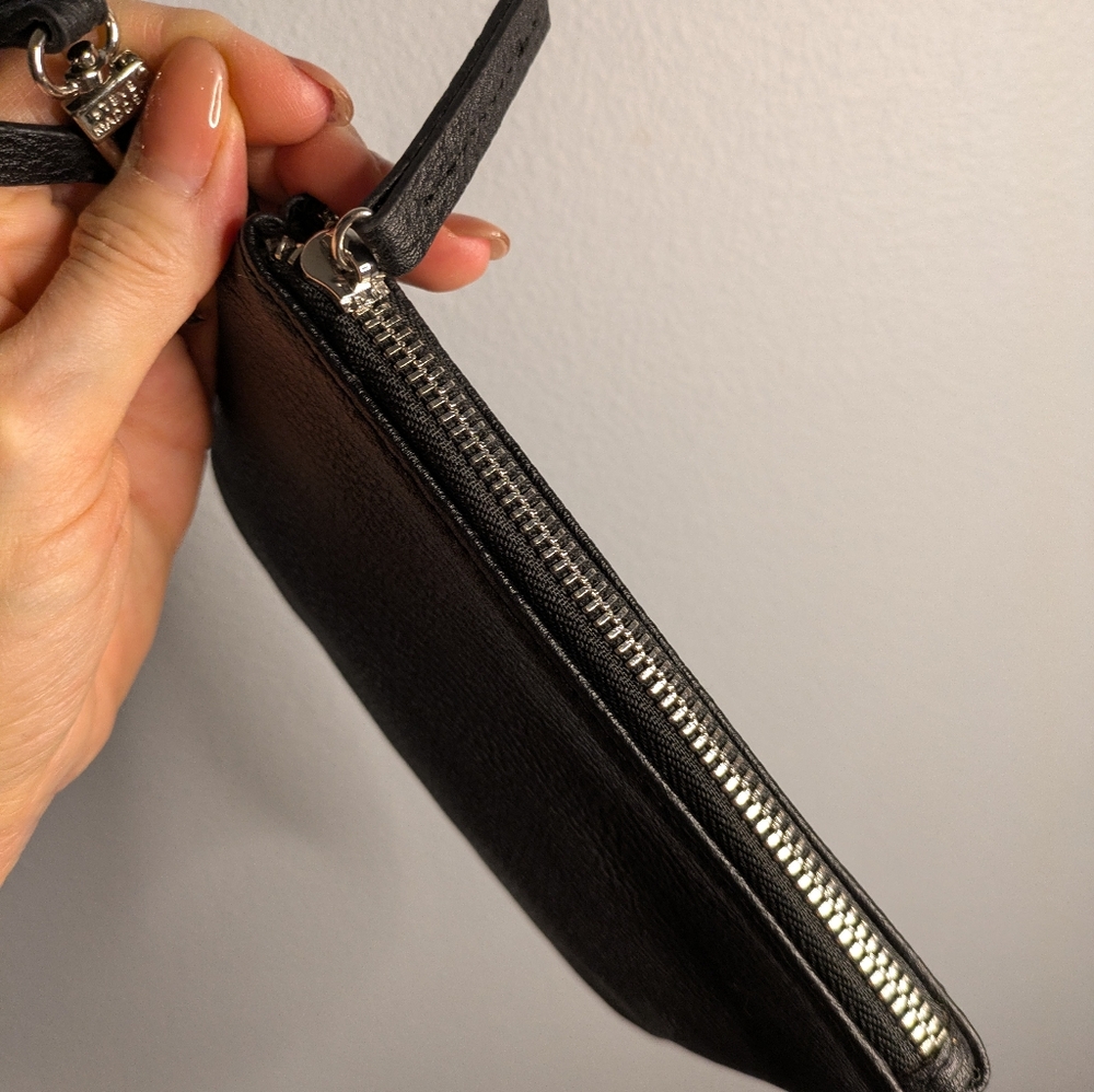 Steve Madden Black Wristlet Clutch - Picture 4 of 8